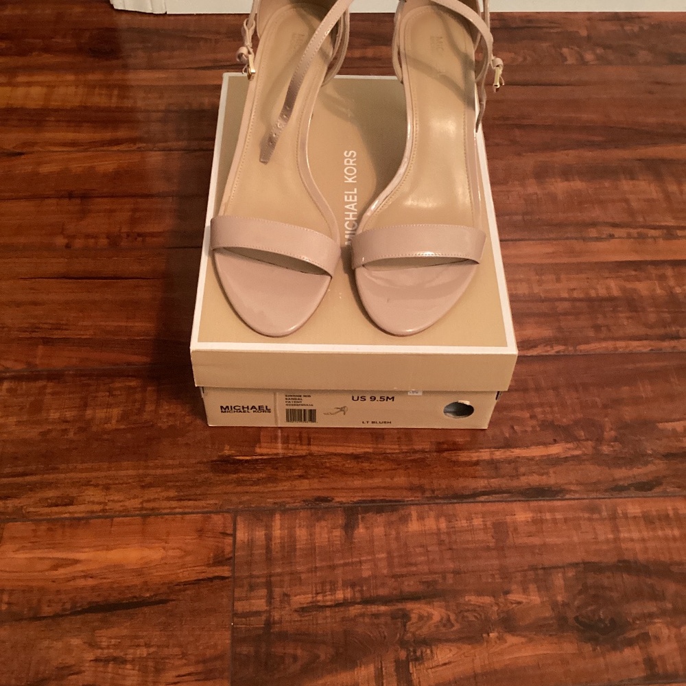 MICHAEL KORS SIMONE MID